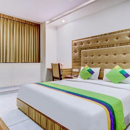 Treebo Trend Bkc Grand Bombay Extérieur photo